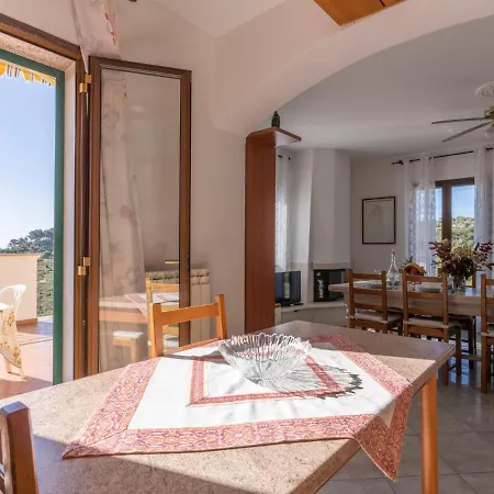 Apartamento Aurora By Interhome