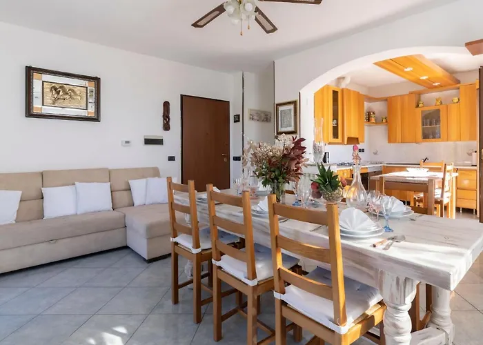 Aurora By Interhome Daire