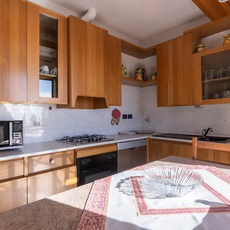 Apartment Aurora By Interhome Costarainera