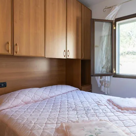 Aurora By Interhome *